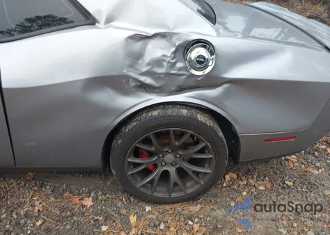 2015 Dodge Challenger Srt 392 from USA, damaged, VIN 2C3CDZDJ8FH892614